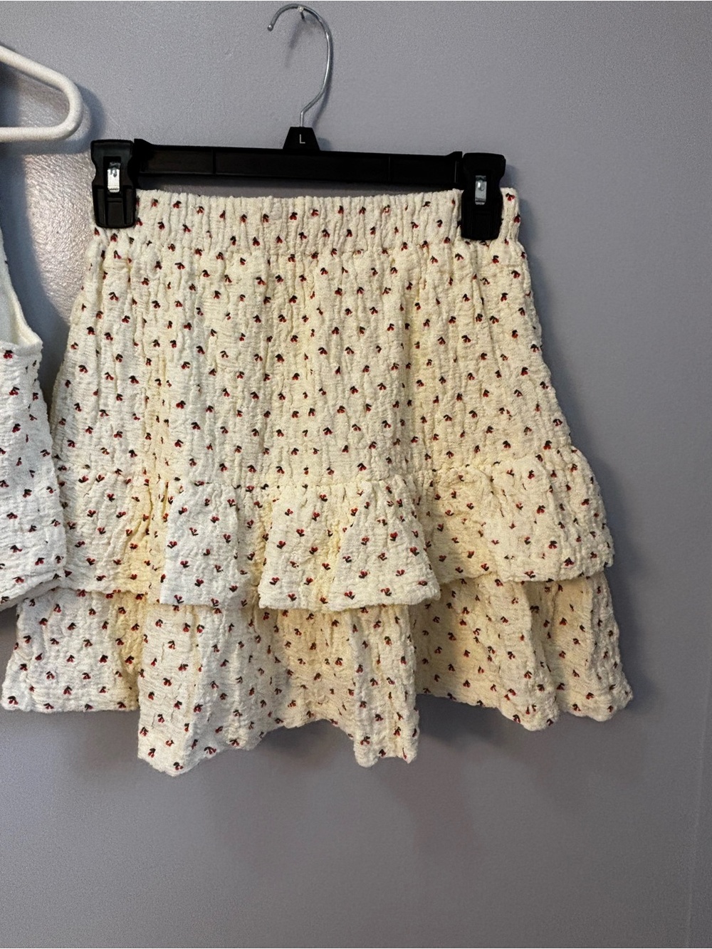 Cloud Ten 2-Piece Cherry Print Vest and Tiered Skirt Set - Cream - Size M. NWT - Picture 2 of 13